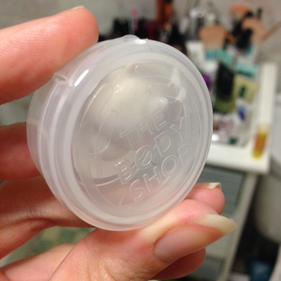 The Body Shop Vitamin C Microdermabrasion