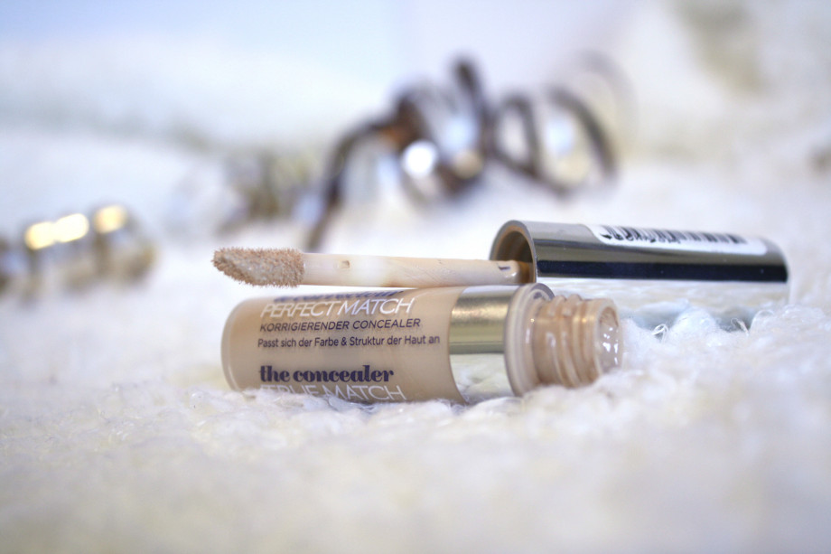 Best concealer for dark under eyes