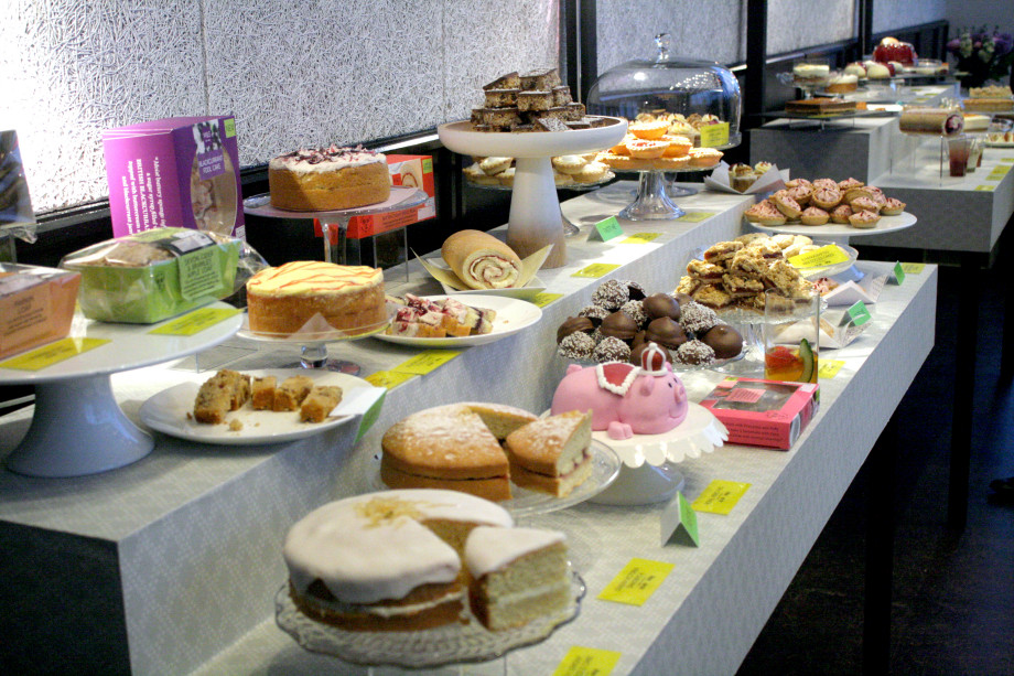 Marks & Spencers British Isles cakes