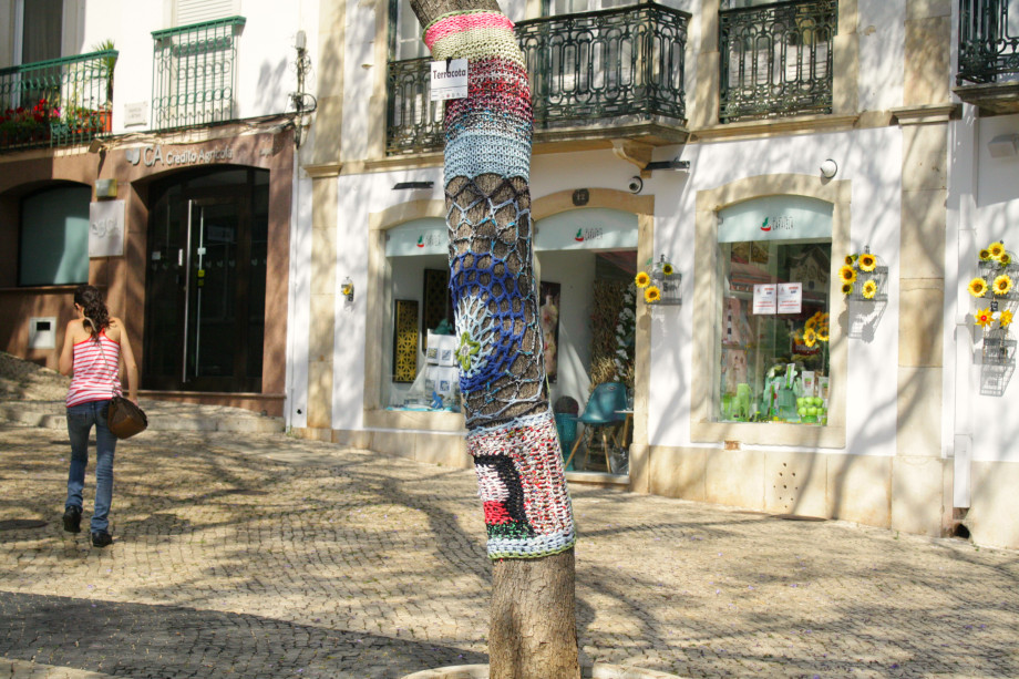 knitted trees