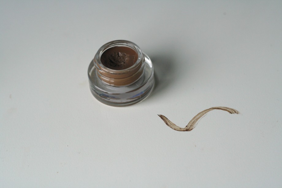 MAC Fluid Eyebrow Swatch